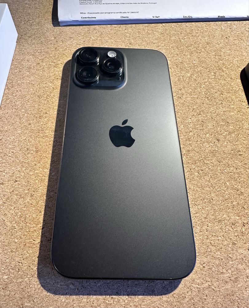 iPhone 16 Pro Max 256GB - Black Titanium