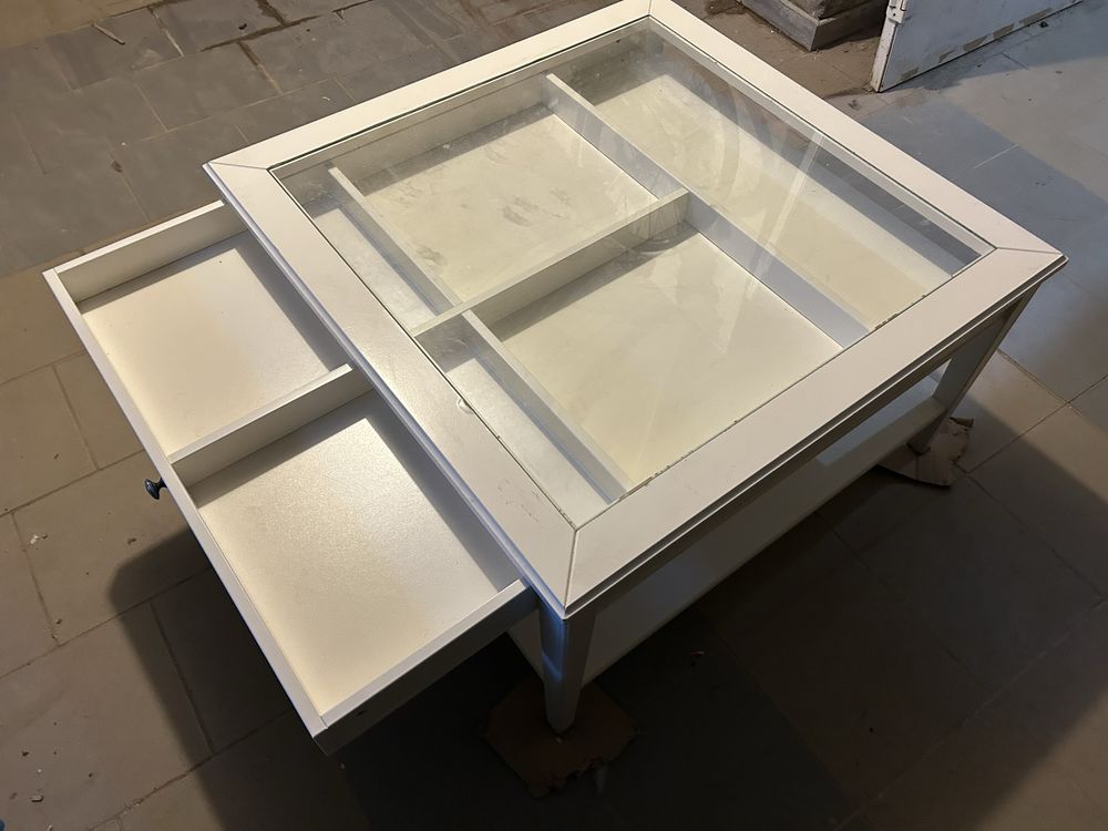 Stolik IKEA Liatorp z szufladą