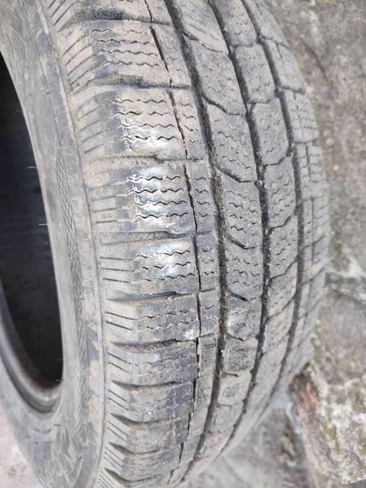 Резина гума зимова Kleber 215 /65R 16C , Бус