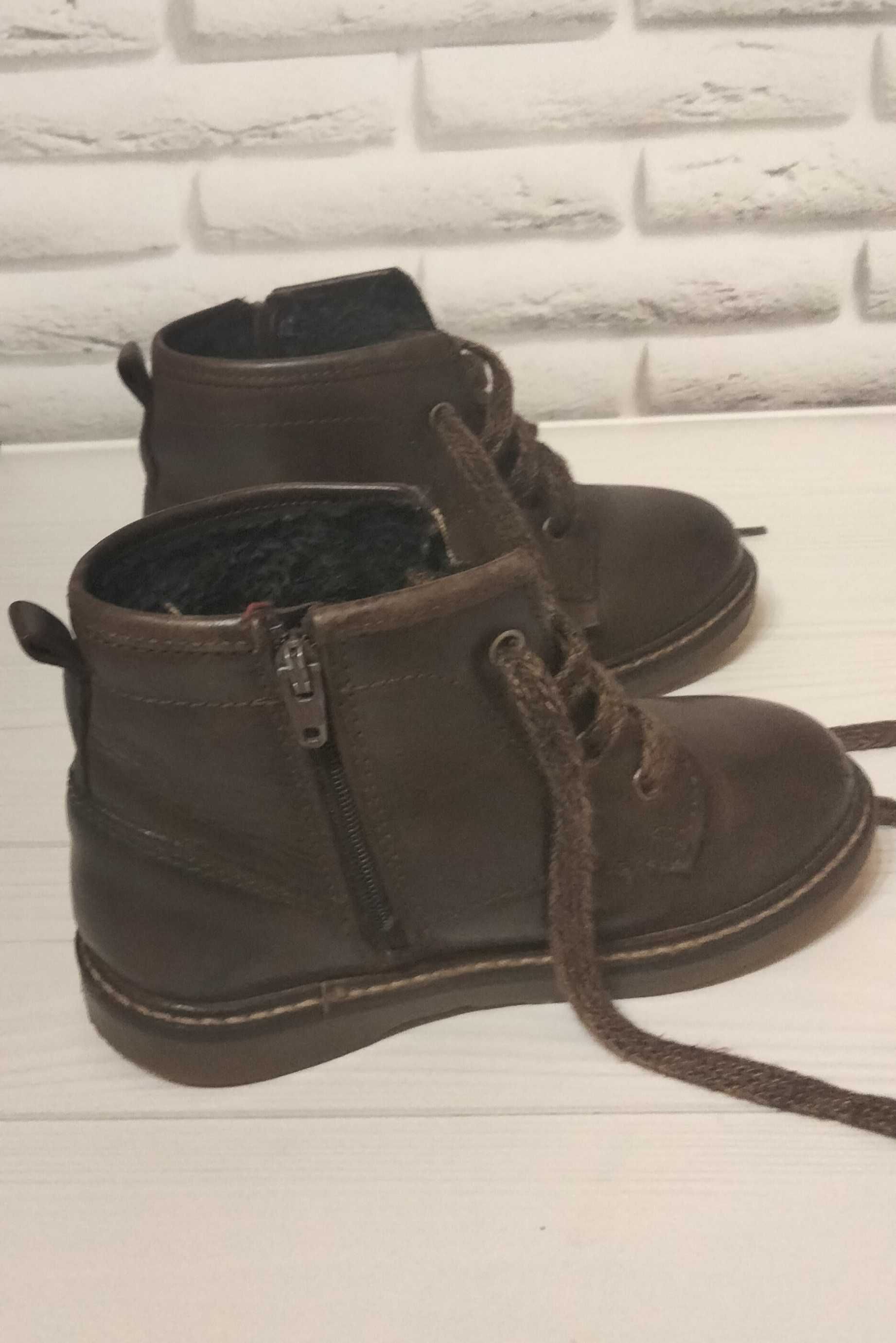 Демисезонные кожаные ботинки Zara baby (26 размер) для мальчика