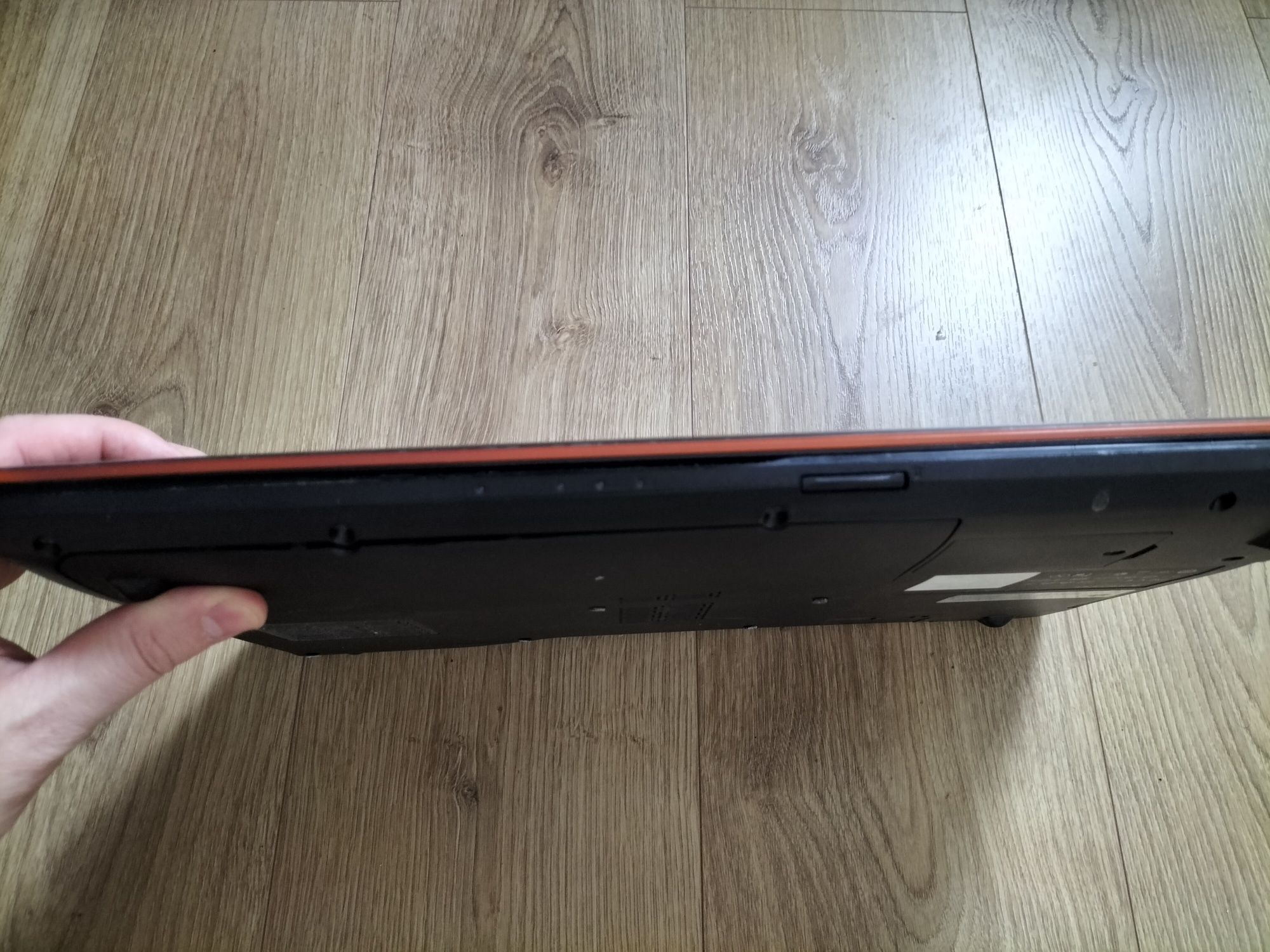 Laptop Lenovo y570