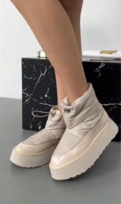 Сапоги ботинки дутики бежевые