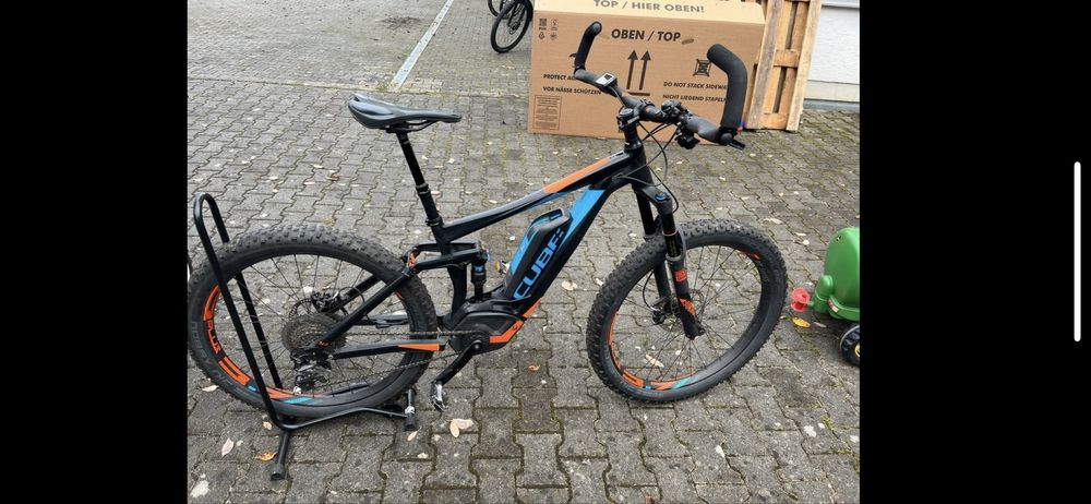 Cube rower elektryczny