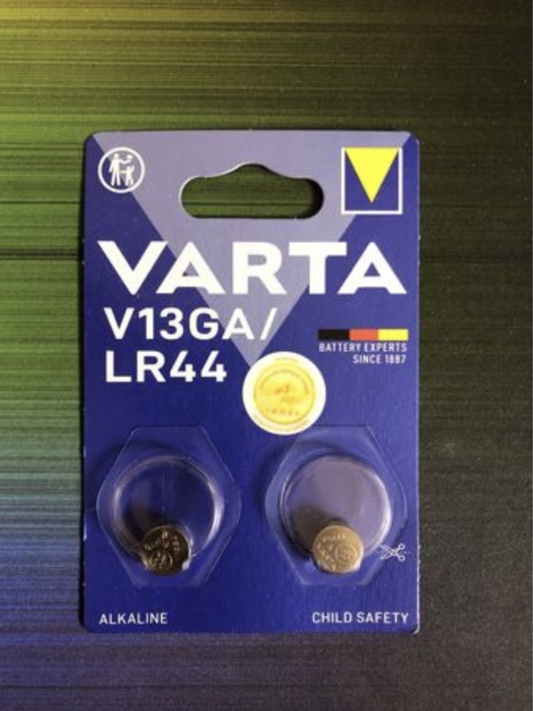 Батарейка LR44 2 шт Varta, ціна за 1 уп-40 грн