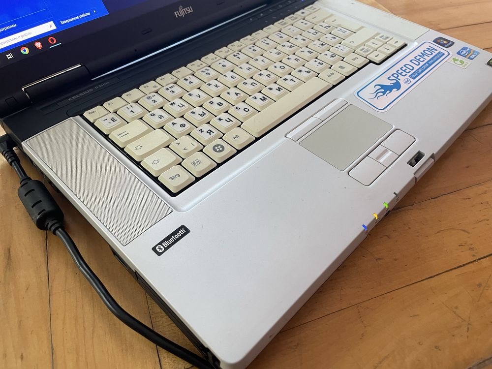 Ноутбук fujitsu celsius h710