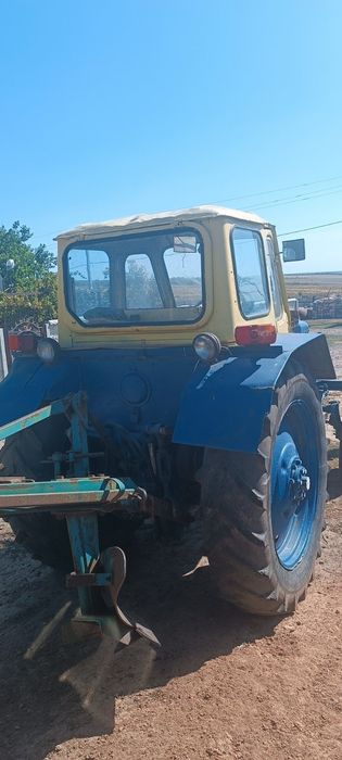 Продам трактор ЮМЗ-6