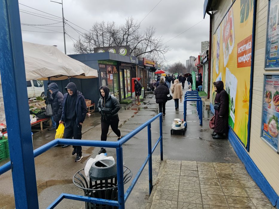 Харьковский массив,павильон 10м