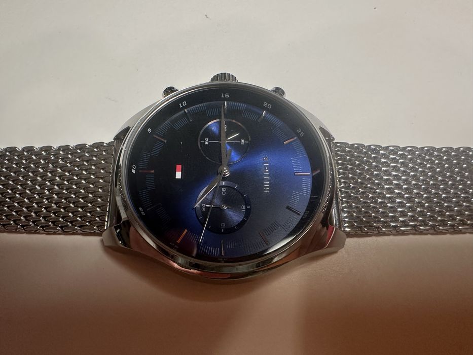 Colecção de relógios Tommy Hilfiger – Vários modelos, alguns novos