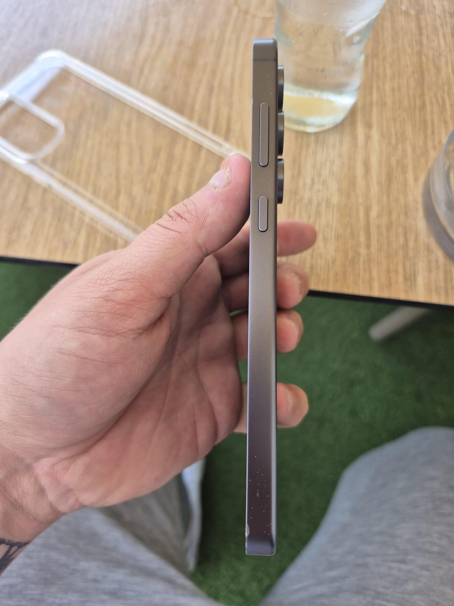 Samsung S24FE Usado