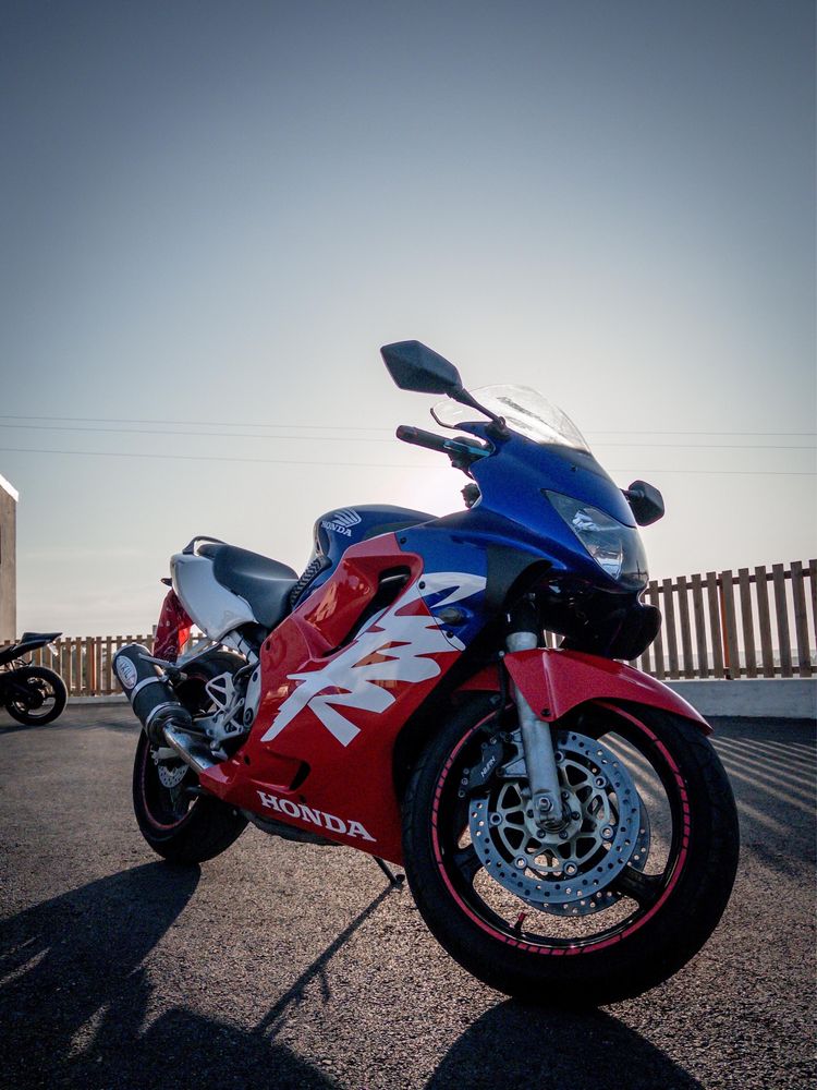 Honda Cbr F4 600