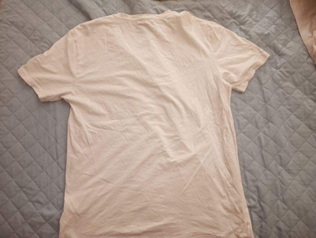 T-shirt branca básica