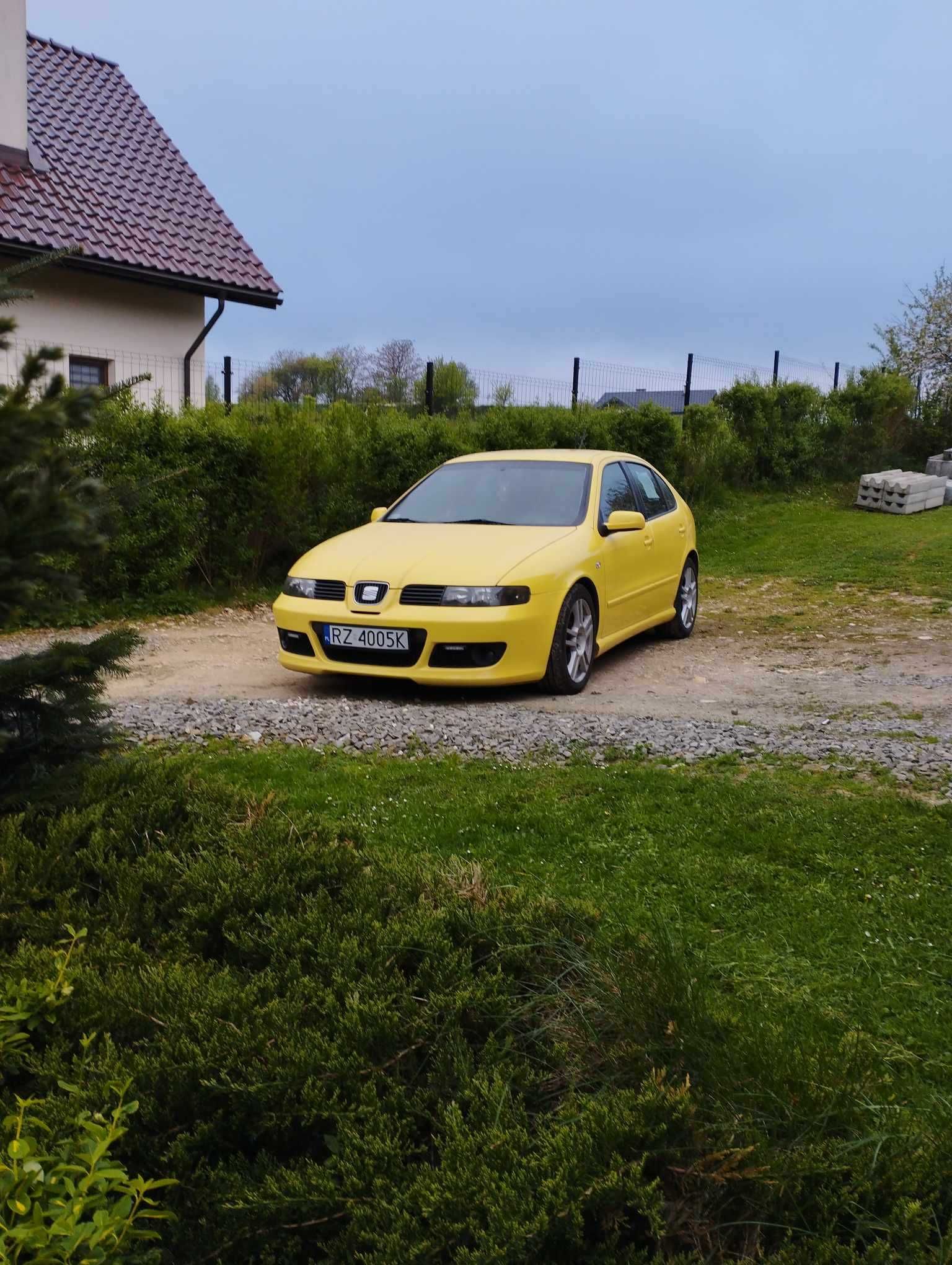 SEAT Leon cupra R