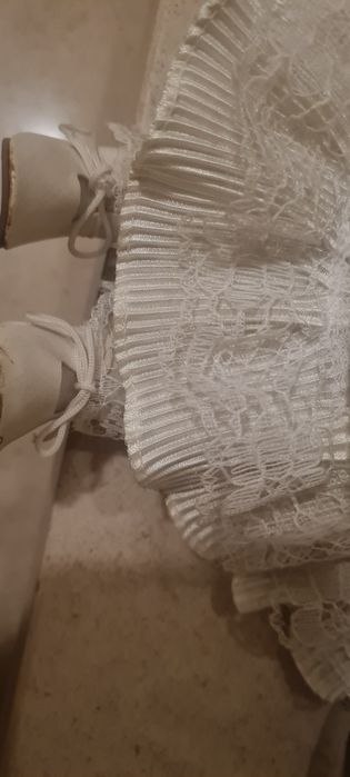 Boneca porcelana coleção antiga