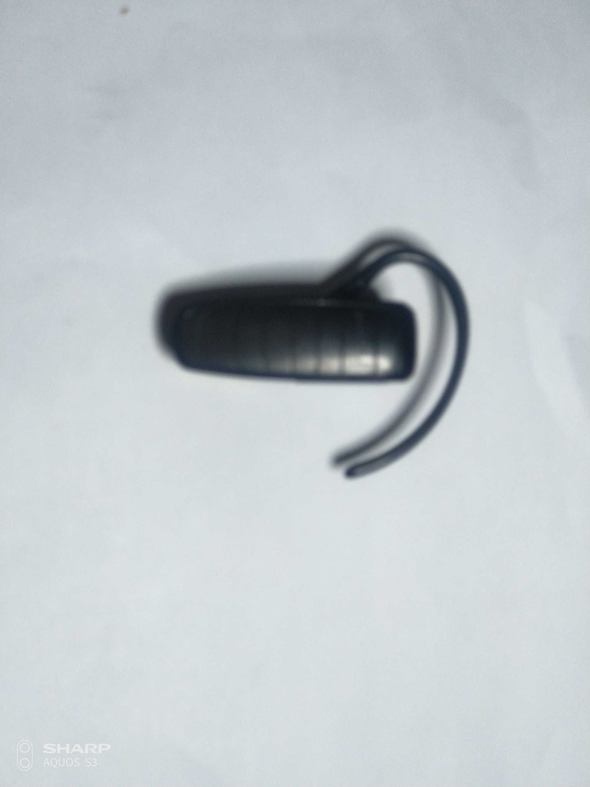 Bluetooth гарнитура Plantronics 18