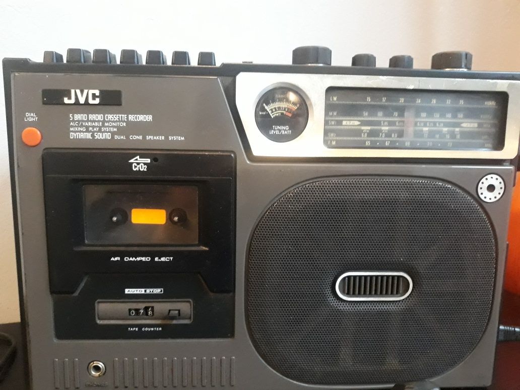 Sprzedam radiomagnetofon JVC