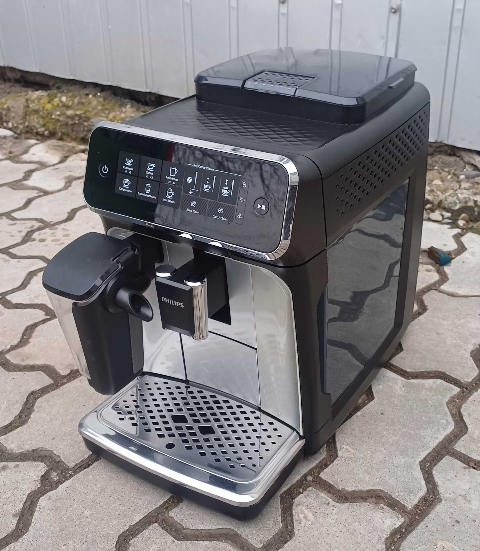 Кавомашина кавоварка Саеко Філіпс Saeco Philips EP3246/90 Series 3200