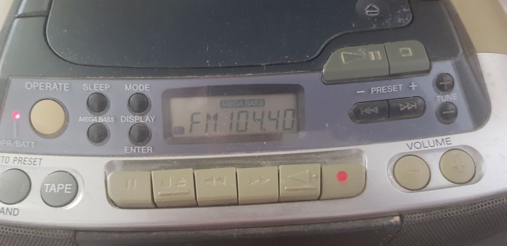 radiomagnetofon z cd i deckem Sony CFD-O1