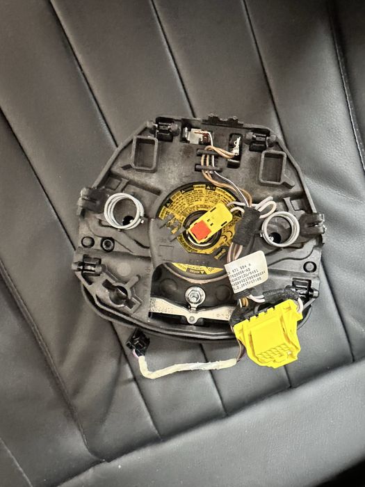 Кермо Skoda Octavia A7 3V0419091AR з кнопками, шкіряне, відмінний стан