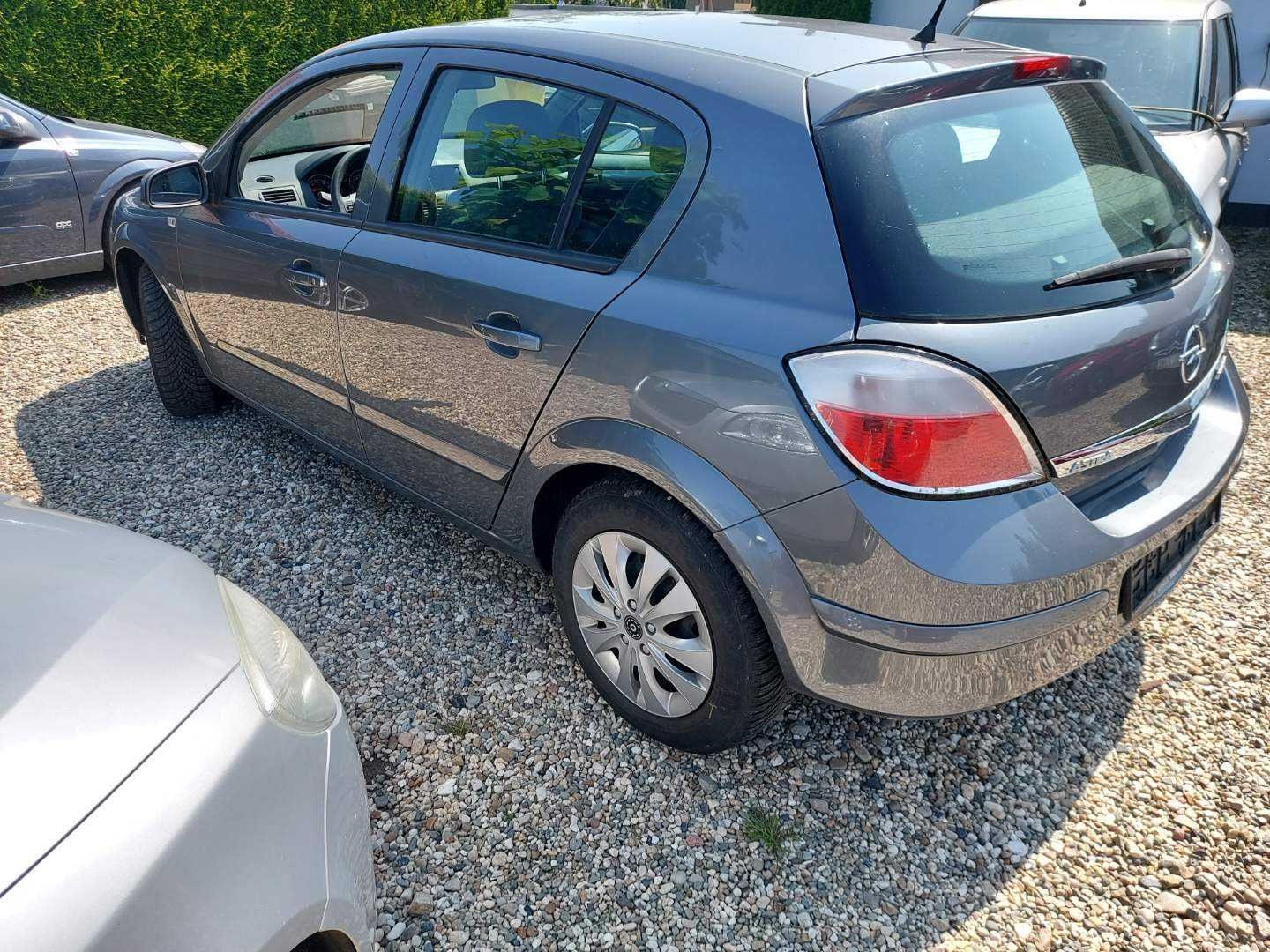 opel astra h 1.6/automat/klima/po oplatach