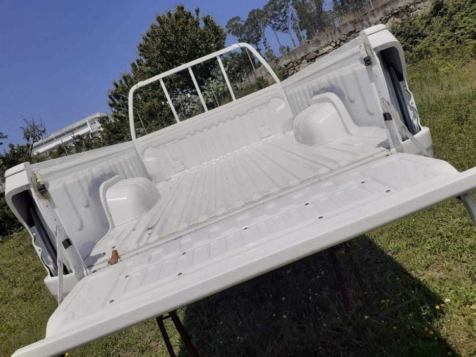 Caixa de toyota hilux nova