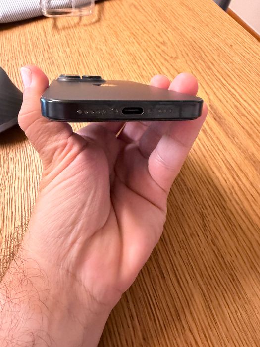 iPhone 16 Pro Preto Titânio 256Gb