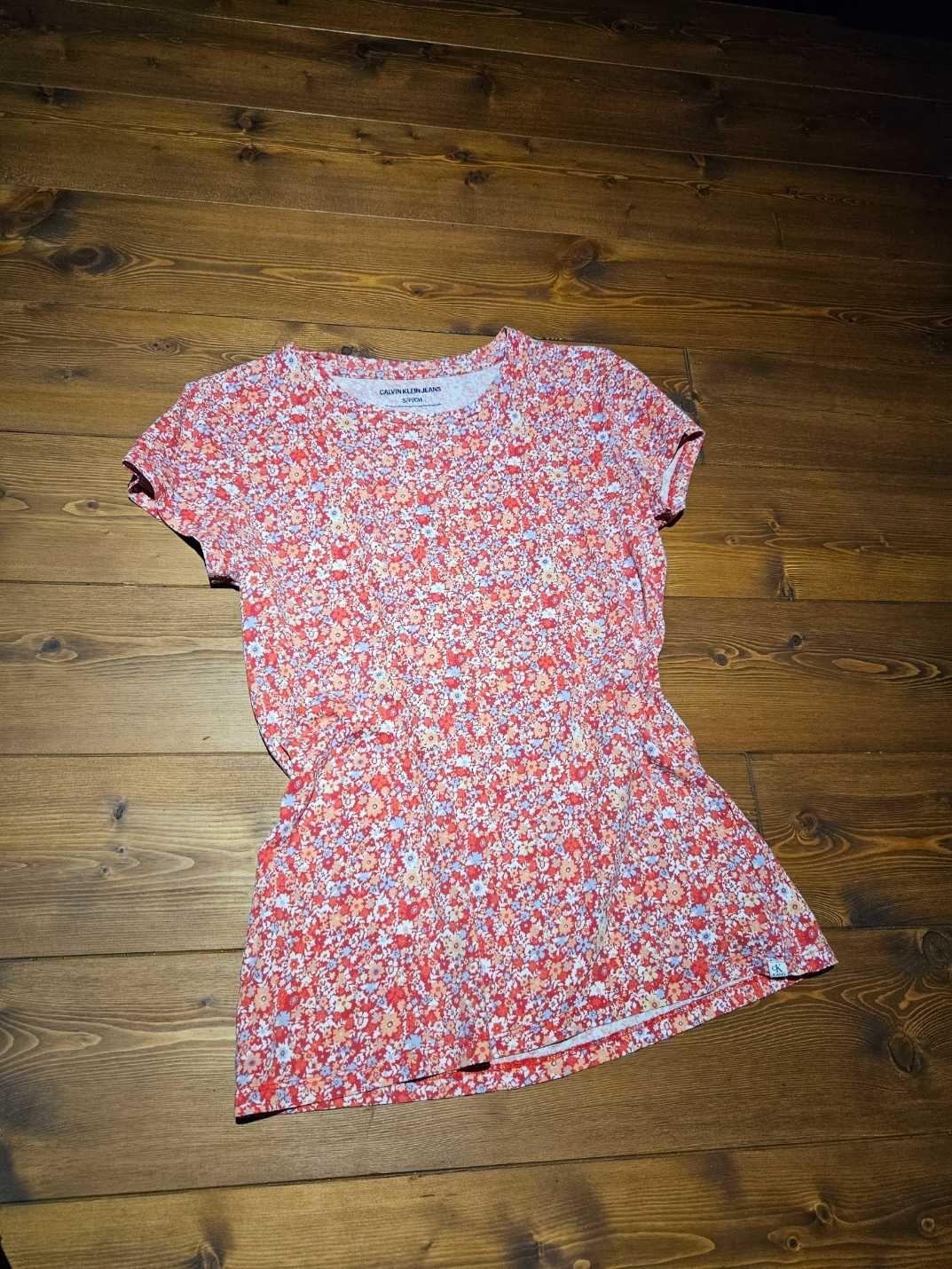 T-shirt Calvin Klein S