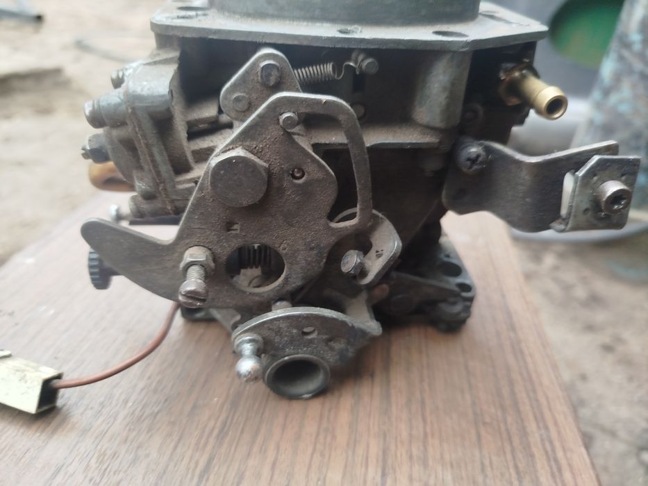 карбюратор 21073