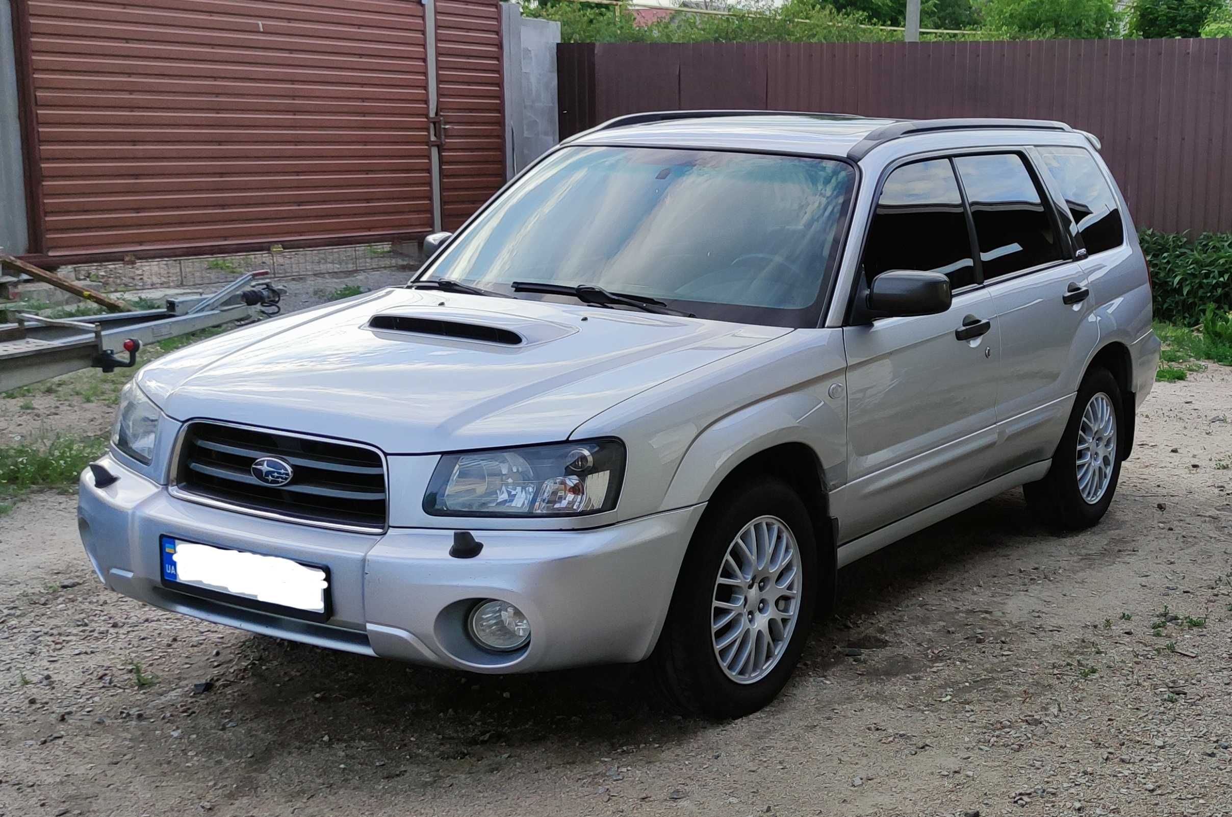 Продам автомобиль Subaru Forester SG5 2004г.  2.0 Turbo (без вложений)