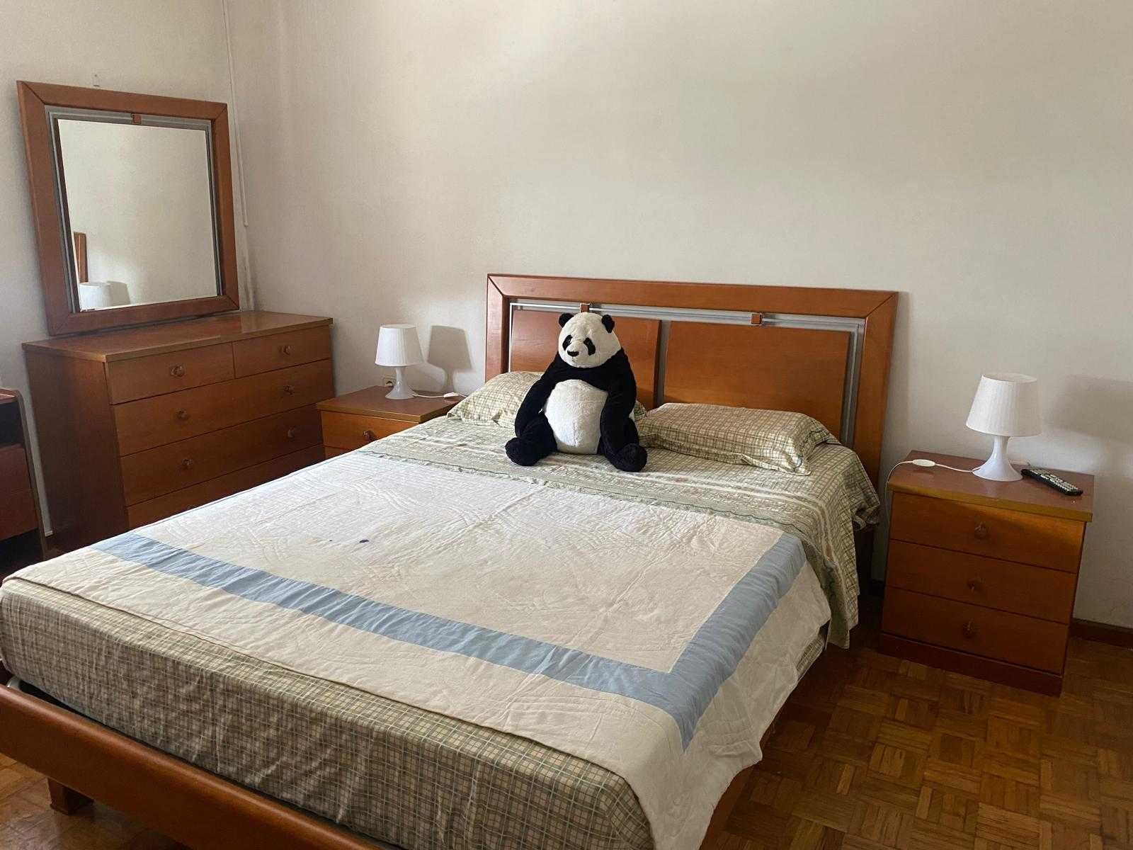 Arrendo Apartamento T3 com garagem e aparcamento