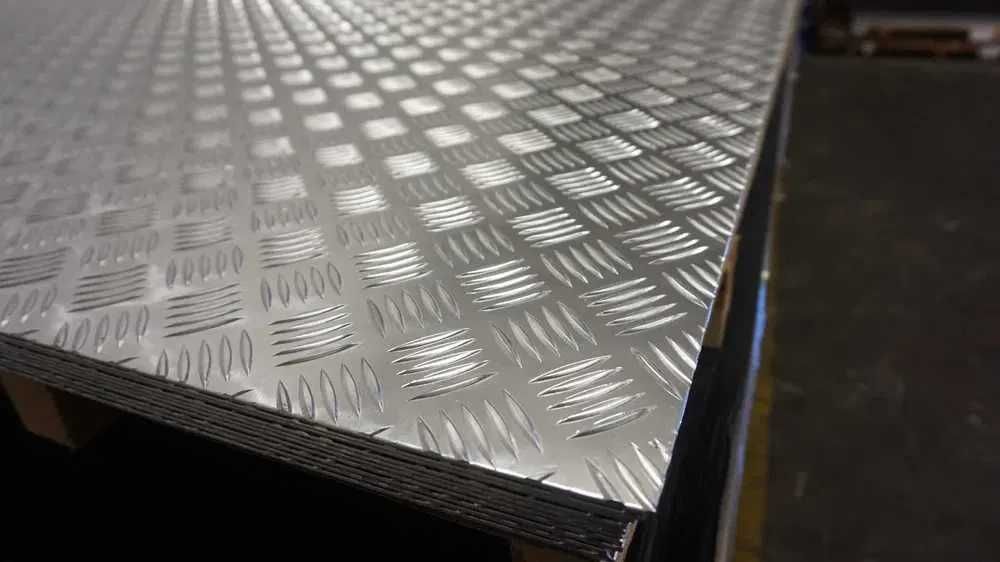 Blacha ryflowana aluminiowa, aluminium 4,0x1250x2500 BYTOM