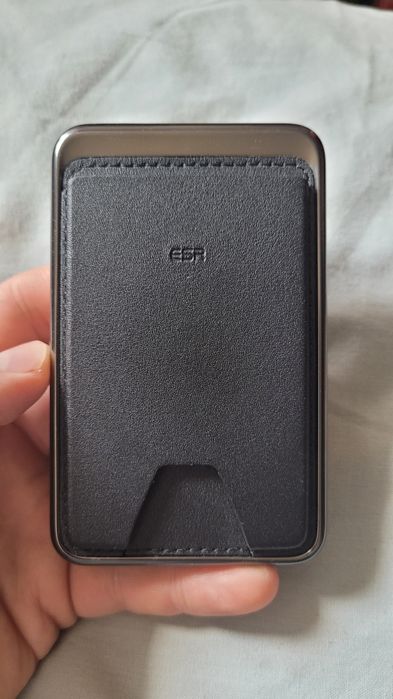 ESR HaloLock bezprzewodowy powerbank Mag Safe 5000 mah