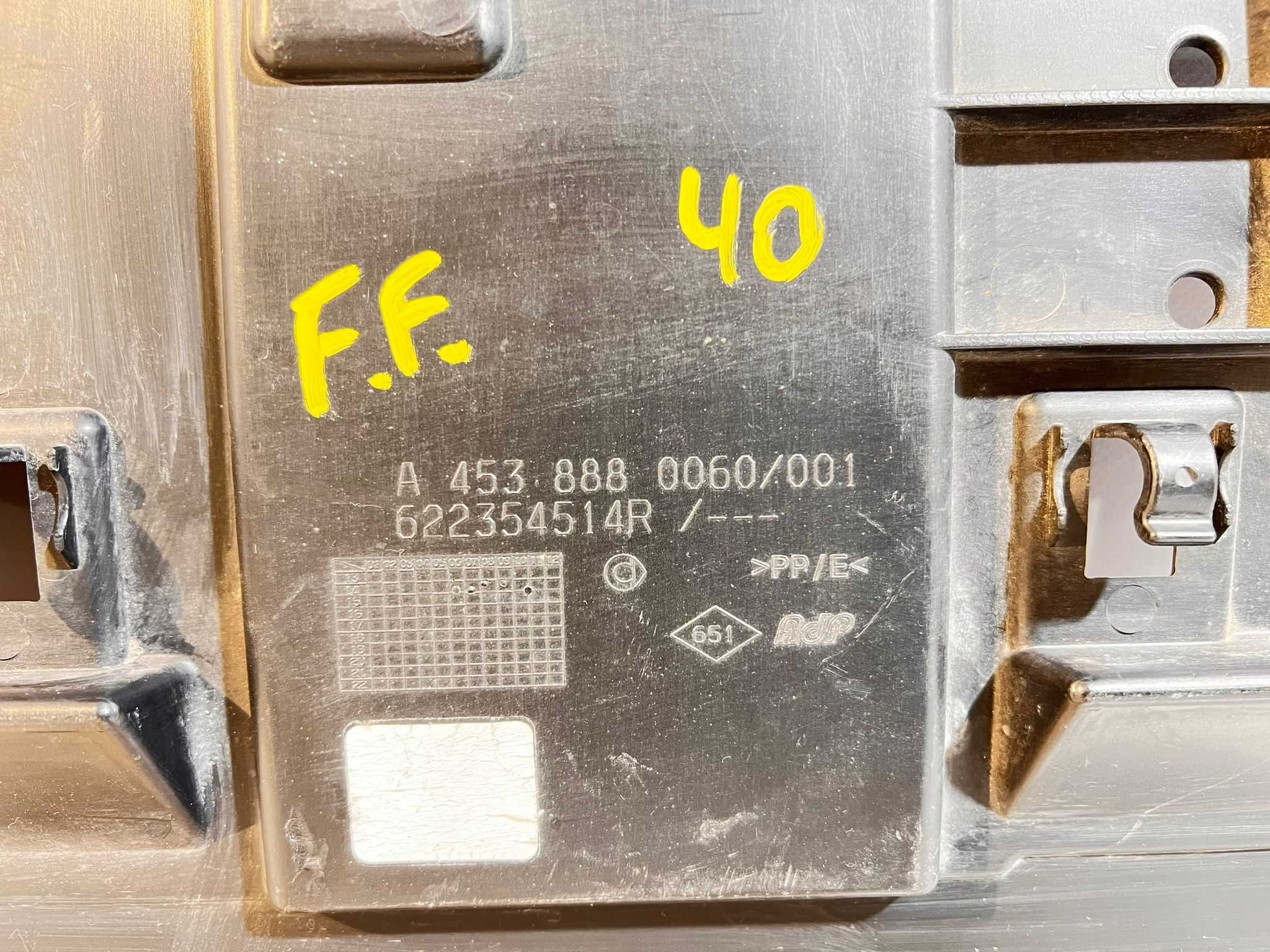 Blindagem inferior para choques smart forfour 453