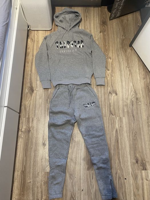 Set/dres trapstar it’s a secret