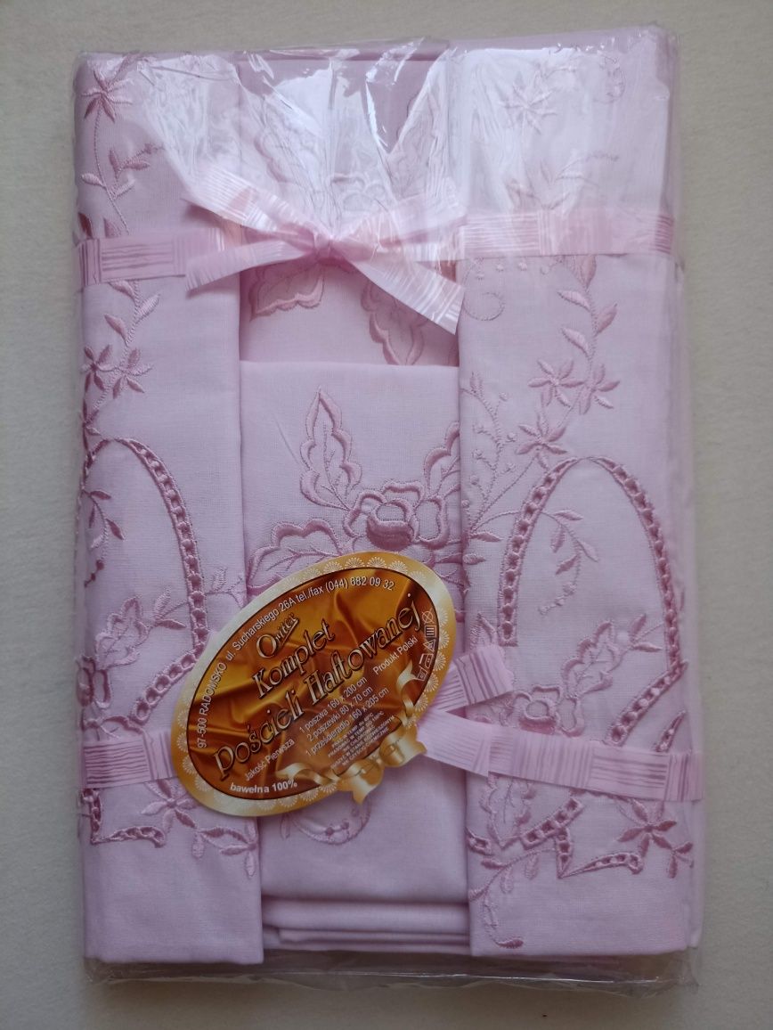 NOWY komplet bawełnianej pościeli haftowanej, w kolorze różowym