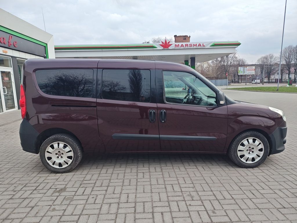 Fiat Nuovo Doblo Maxi - 1.6 diesel - 2012 рік