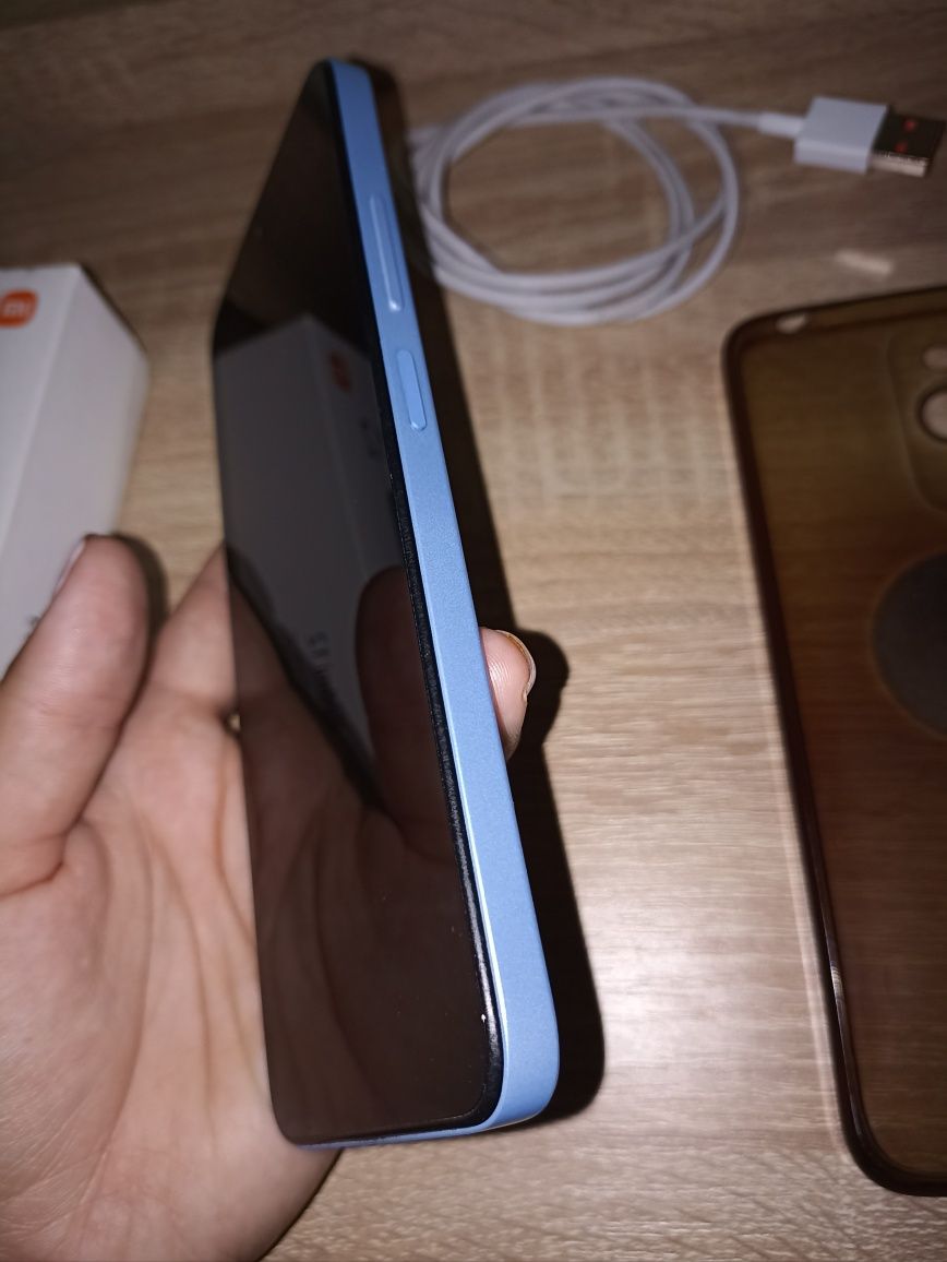 Продам телефон Redmi 12