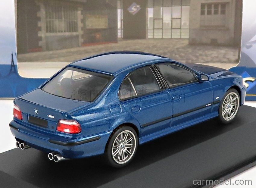 Масштабная модель автомобиля BMW E39 M5 2003 5.0 V8 32v. Solido 1:43