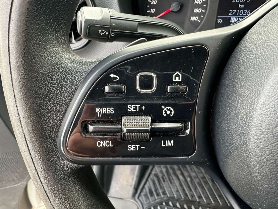 Mersedes-benz sprinter 319