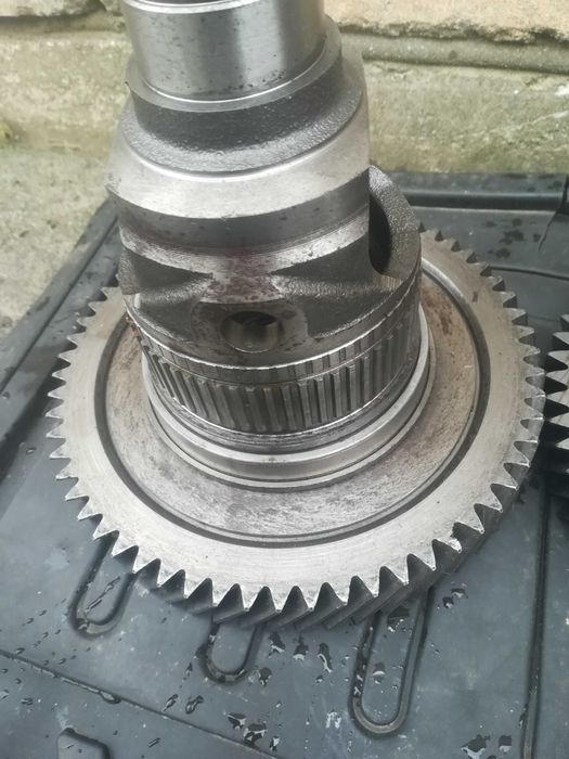 Диференціал КПП 15x61 зубів JC7000 JC7001 Дифференциал 15 61 зуб