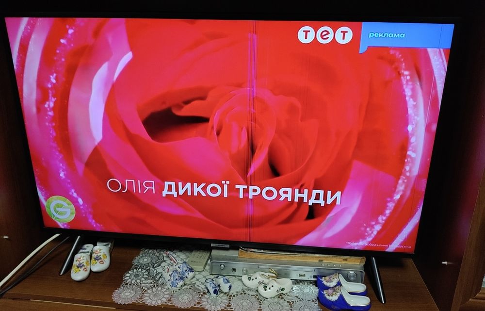 Samsung UN40NU7100 :7-го поколения
Экран: 40 in, VA, Edge LED, 3840 x