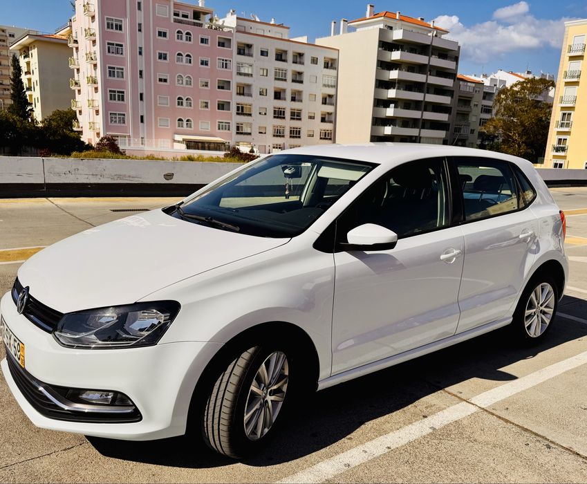 VW Polo Comfortline 2017,  perfeito estado.  4  pneus