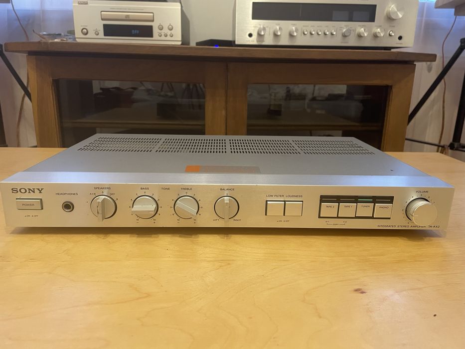 Sony TA - AX2 wzmacniacz zintegrowany produkcji japońskiej