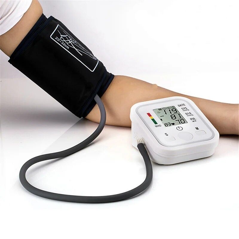 Тонометр автоматический (измеритель кровяного давления и частоты пульс