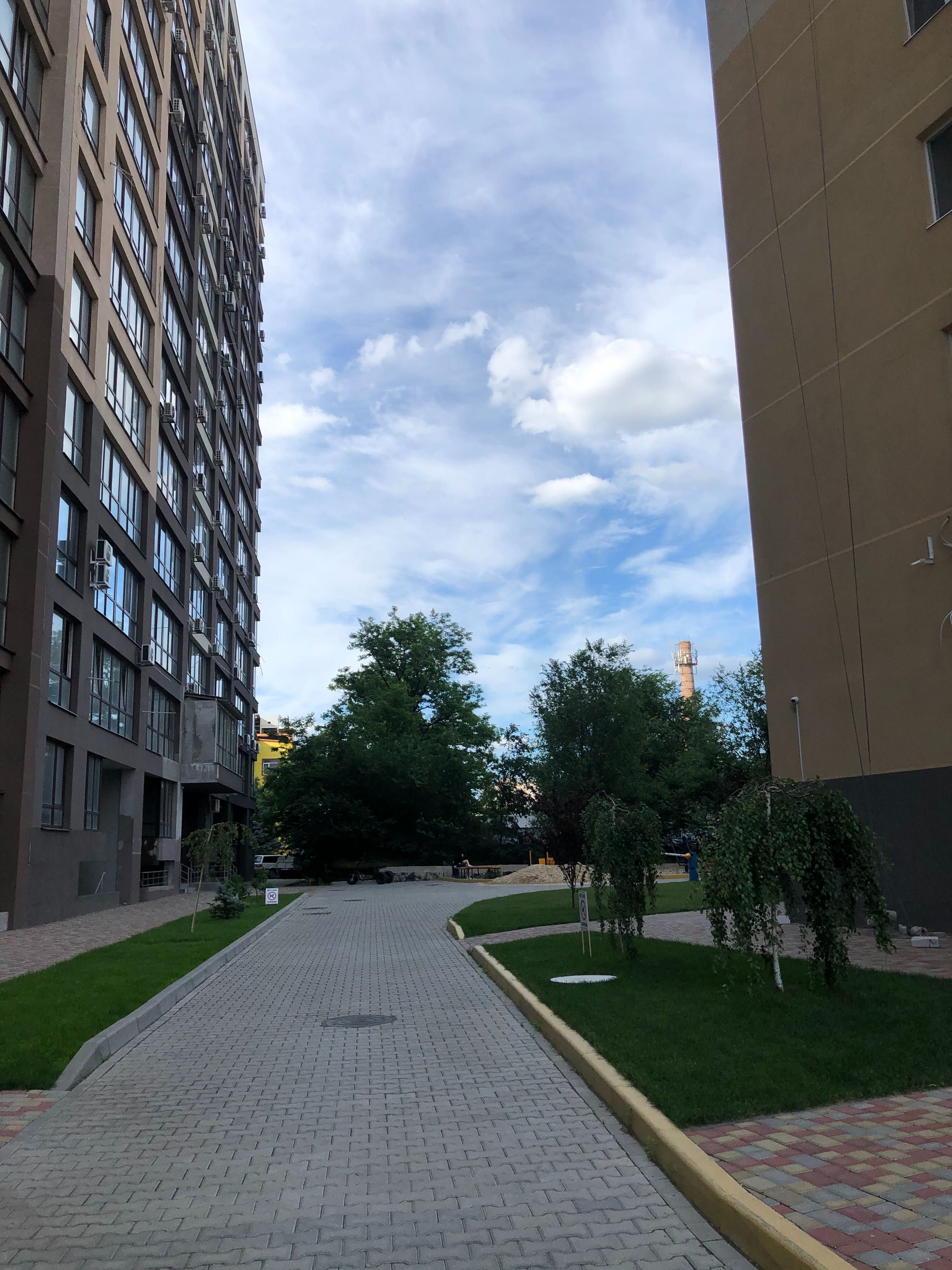 ПРОДАМ КВАРТИРУ Победа 1 новострой Best house River park