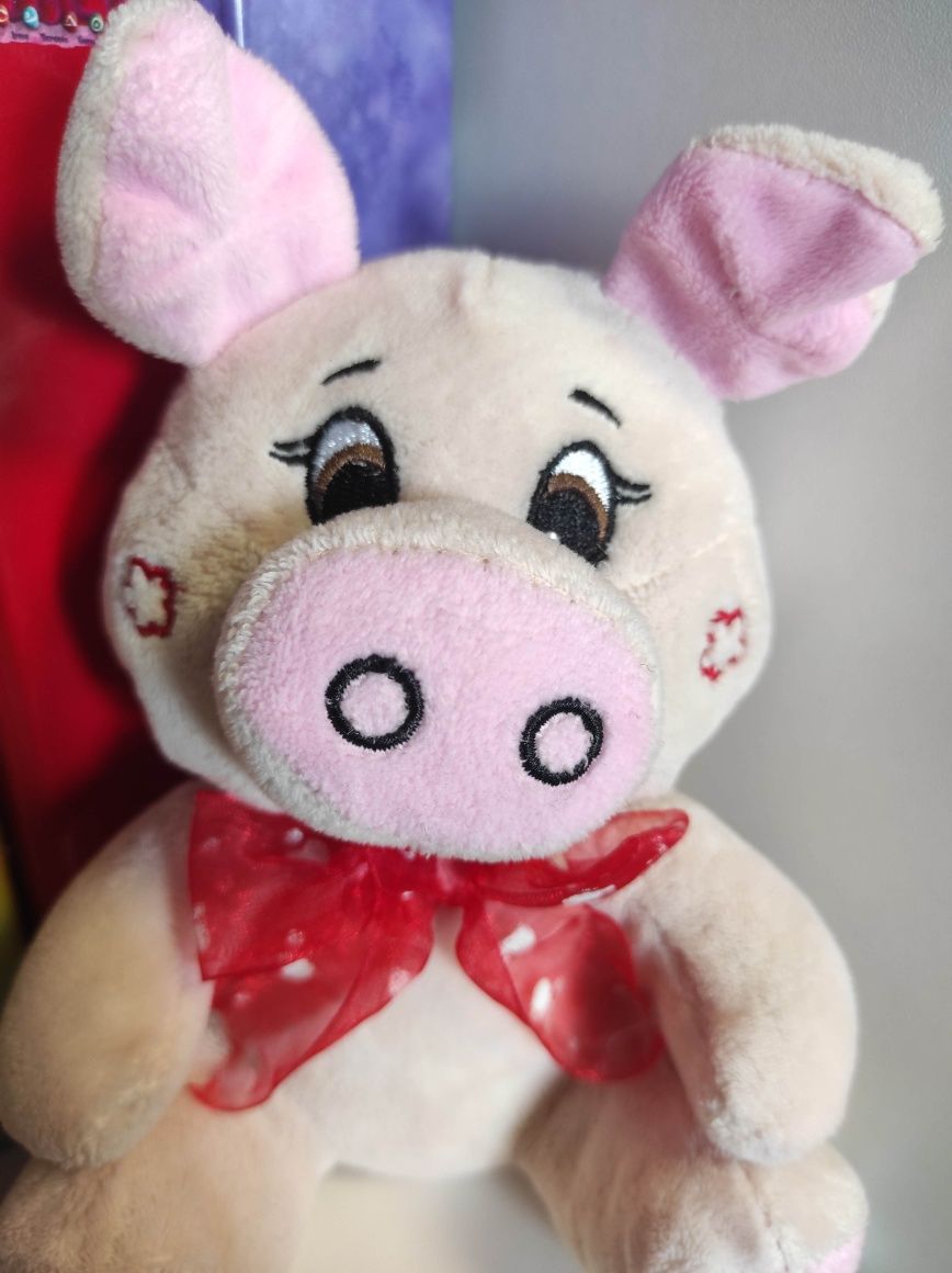 Pluszak świnka pig różowa zwierzątko miś