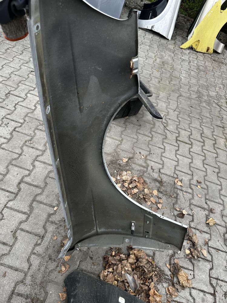 Błotnik BMW E39 Lewy przód