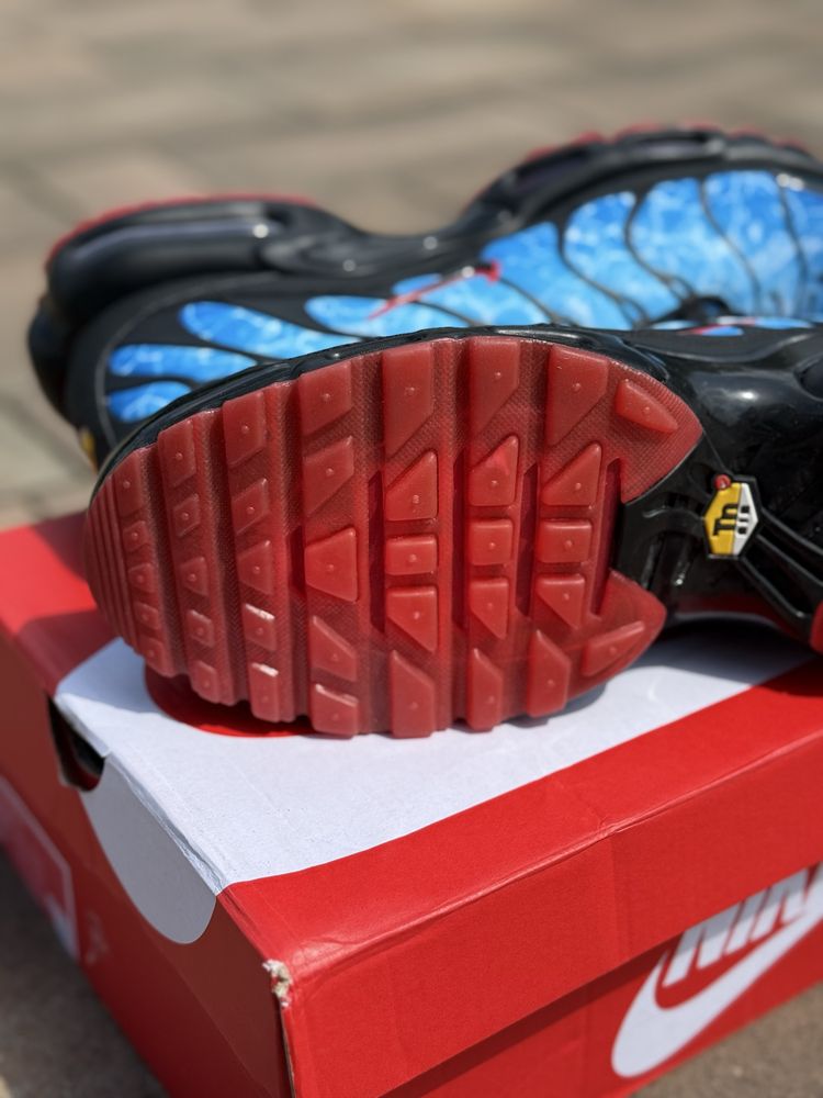 Кросівки Чоловічі Nike Air Max Plus [HQ3824-001] оригінал