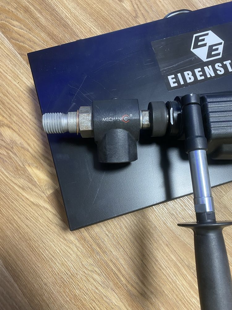 Дрель для сухого алмазного свердління eibenstock ESD 1801