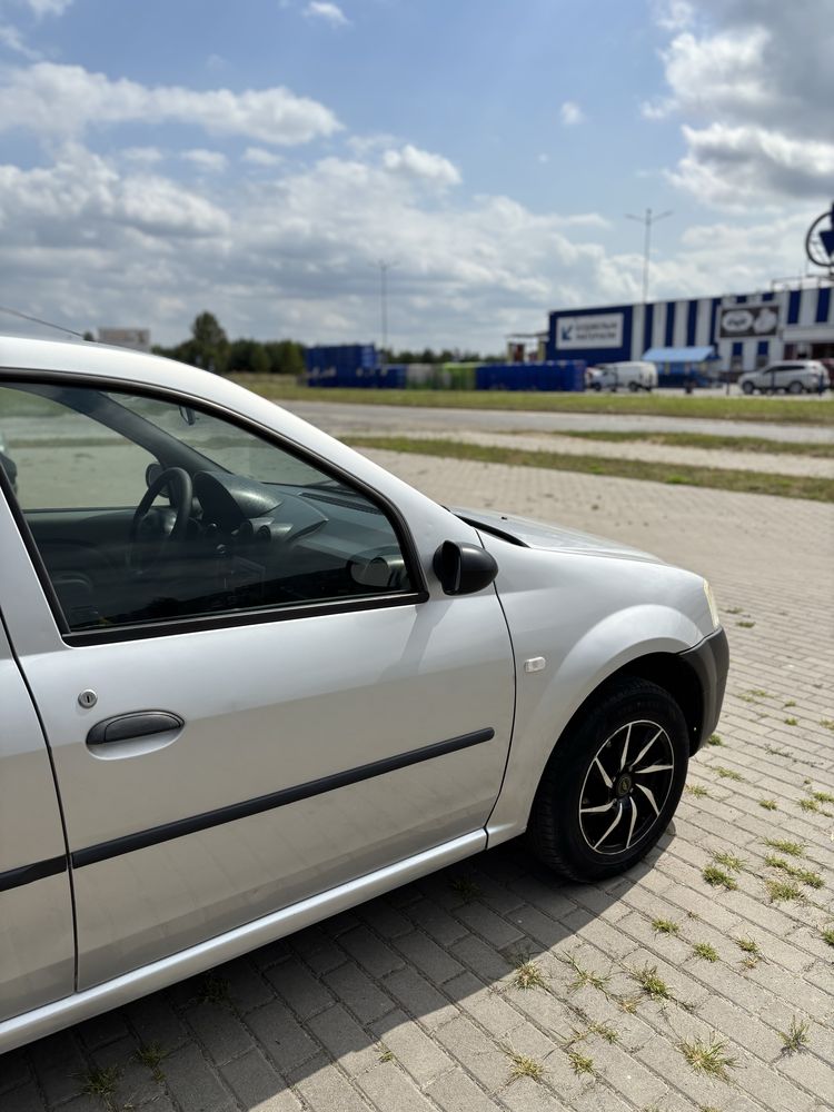 Продам Dacia Logan 1.4 MPI