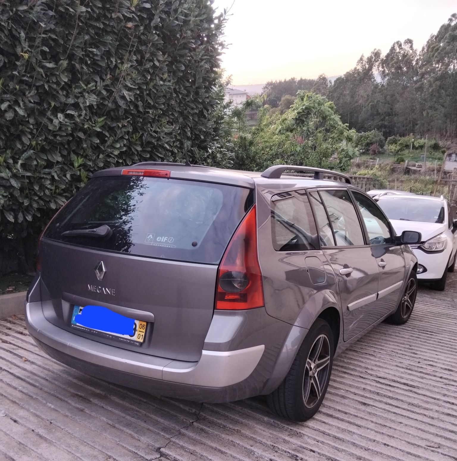 vendo Renault megane 2 1.5 dci 106cv de 2006 salvado acidentado batido